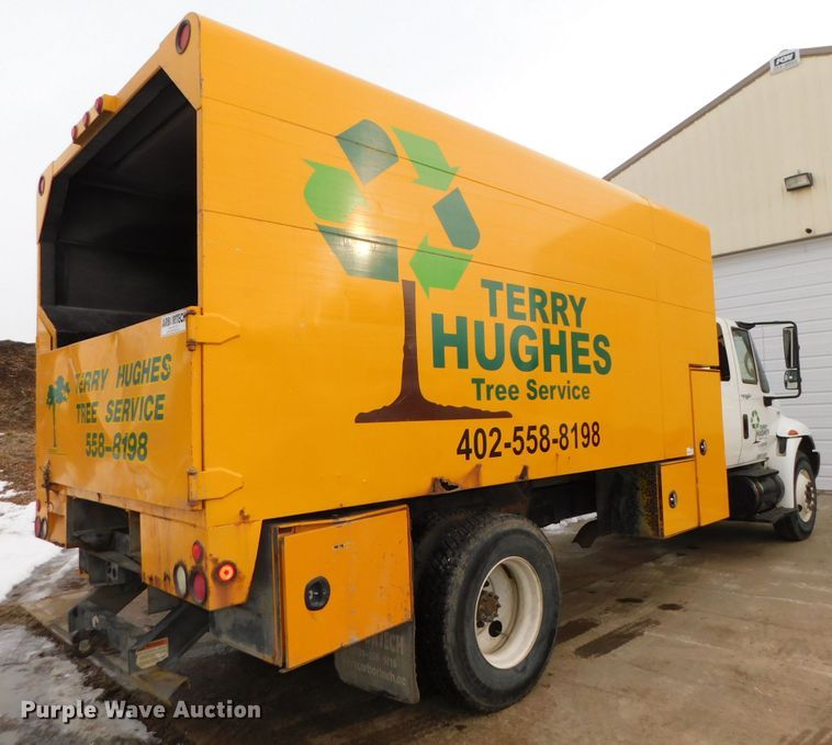 image for item DJ5911 2008 International 4300  chip bed truck