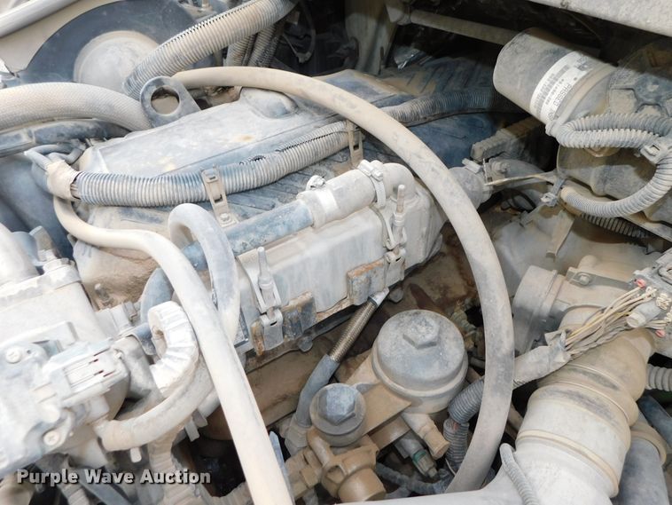 image for item DJ5911 2008 International 4300  chip bed truck