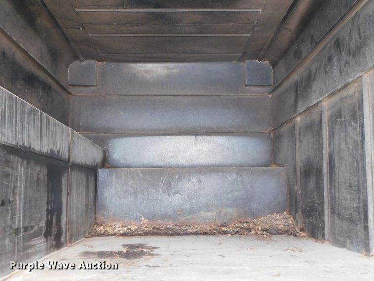 image for item DJ5911 2008 International 4300  chip bed truck