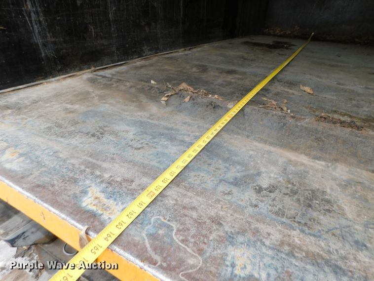 image for item DJ5911 2008 International 4300  chip bed truck