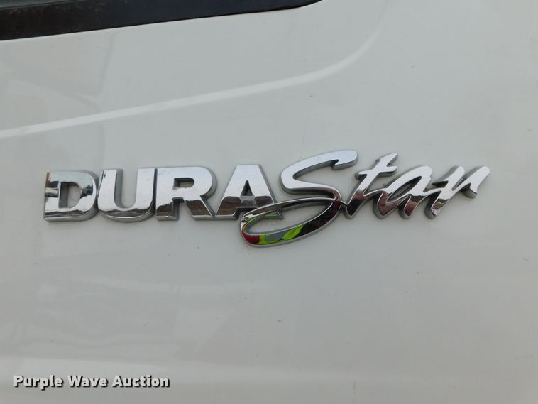 image for item DJ5911 2008 International 4300  chip bed truck