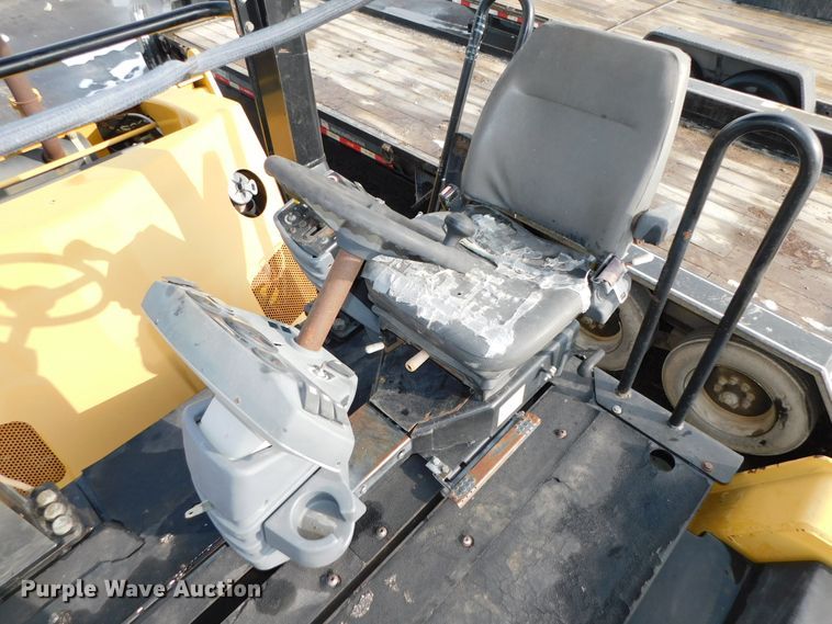 image for item DJ5912 2007 Caterpillar CB-534D XW  double drum roller