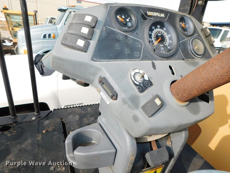 image for item DJ5912 2007 Caterpillar CB-534D XW  double drum roller