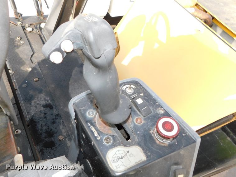 image for item DJ5912 2007 Caterpillar CB-534D XW  double drum roller