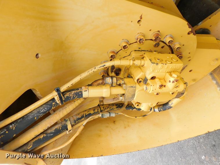 image for item DJ5912 2007 Caterpillar CB-534D XW  double drum roller