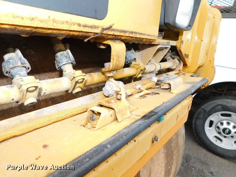 image for item DJ5912 2007 Caterpillar CB-534D XW  double drum roller