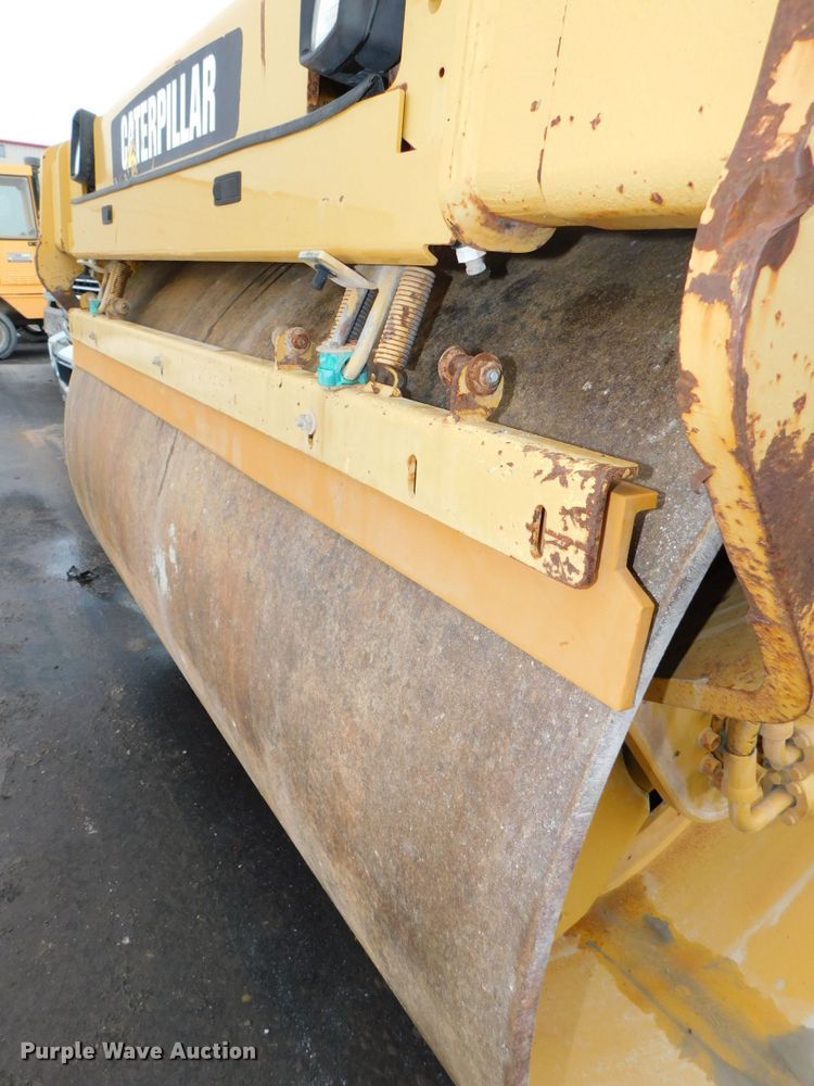 image for item DJ5912 2007 Caterpillar CB-534D XW  double drum roller