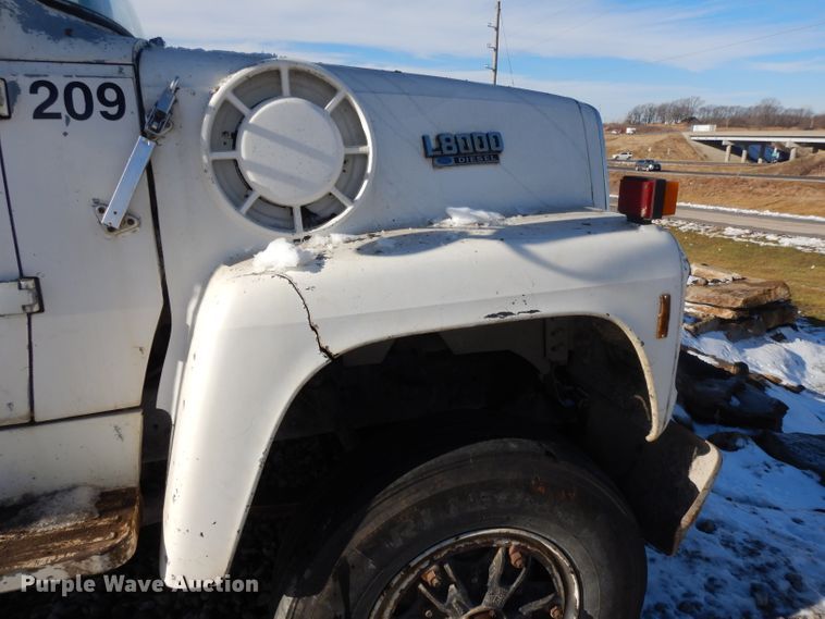 image for item DL2607 1992 Ford L8000  dump truck