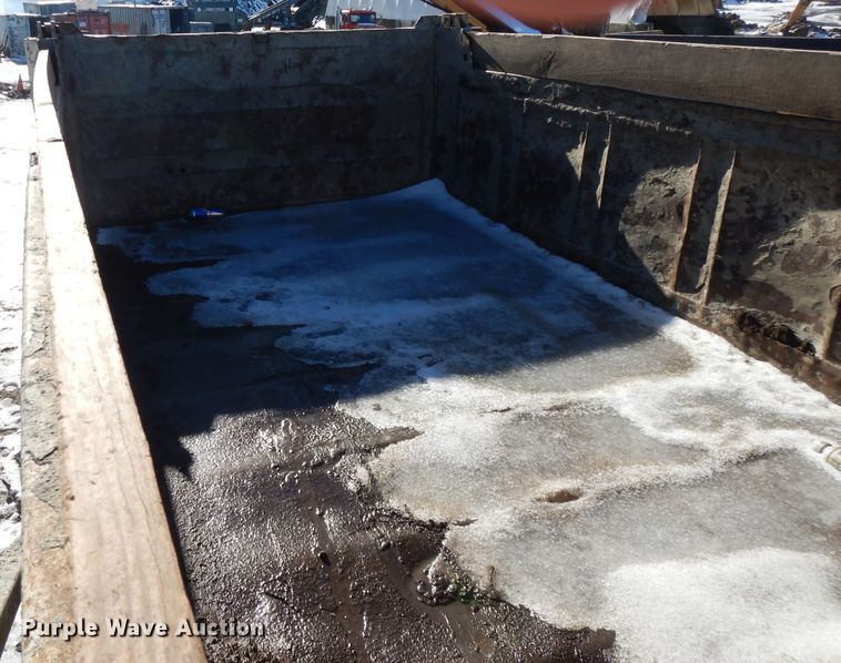 image for item DL2607 1992 Ford L8000  dump truck