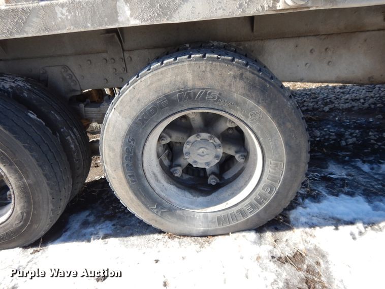 image for item DL2607 1992 Ford L8000  dump truck