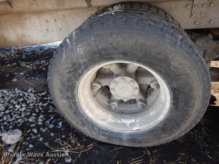 image for item DL2607 1992 Ford L8000  dump truck