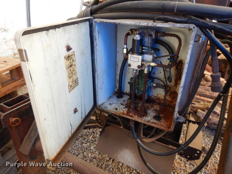 image for item DL2608 Monroe  spreader