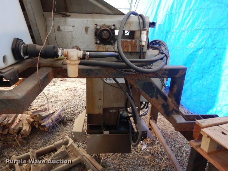 image for item DL2608 Monroe  spreader