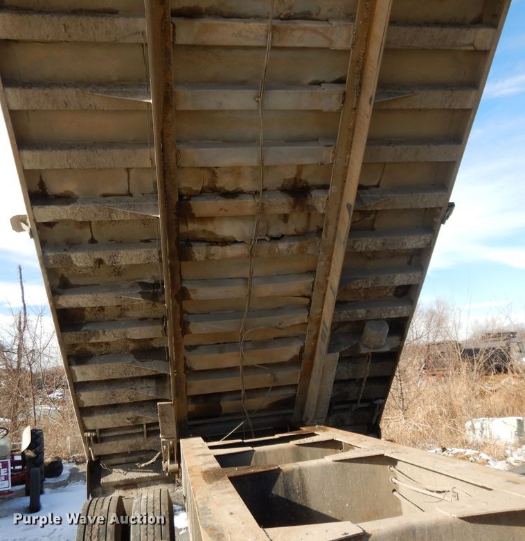 image for item DL2609 1986 Schien  end dump trailer