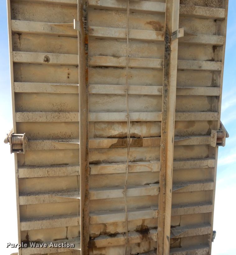 image for item DL2609 1986 Schien  end dump trailer
