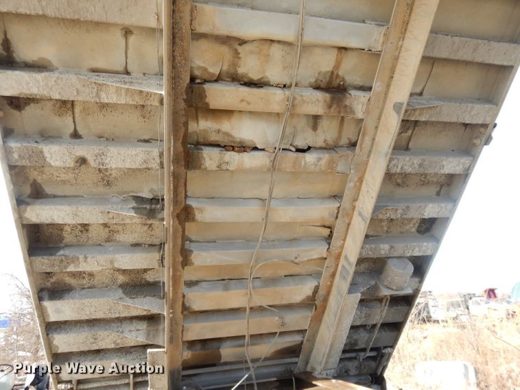 image for item DL2609 1986 Schien  end dump trailer