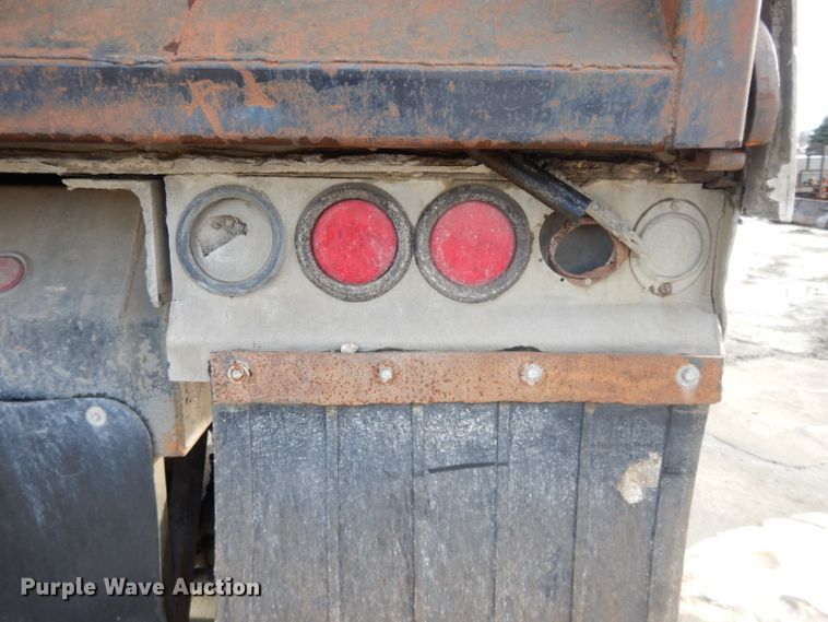 image for item DL2609 1986 Schien  end dump trailer