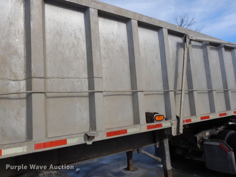 image for item DL2609 1986 Schien  end dump trailer