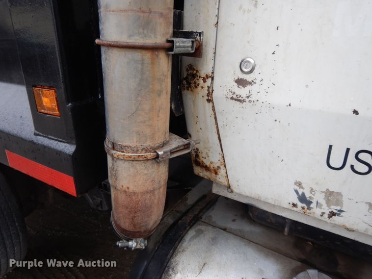 image for item DL2612 1982 Ford LT9000  dump truck