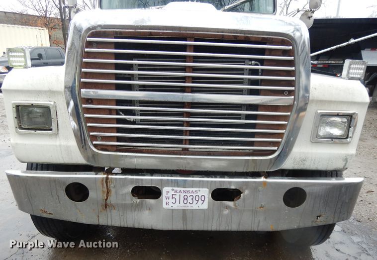 image for item DL2612 1982 Ford LT9000  dump truck