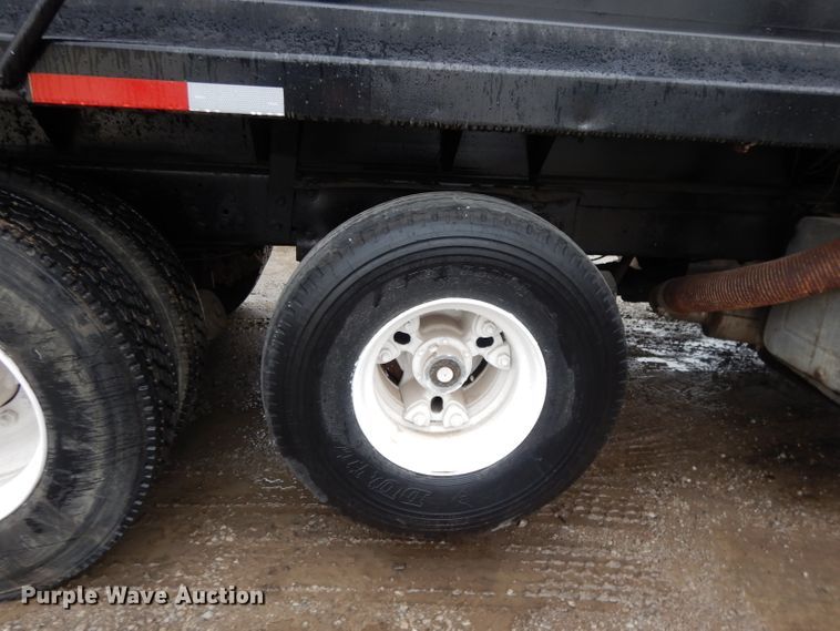 image for item DL2612 1982 Ford LT9000  dump truck