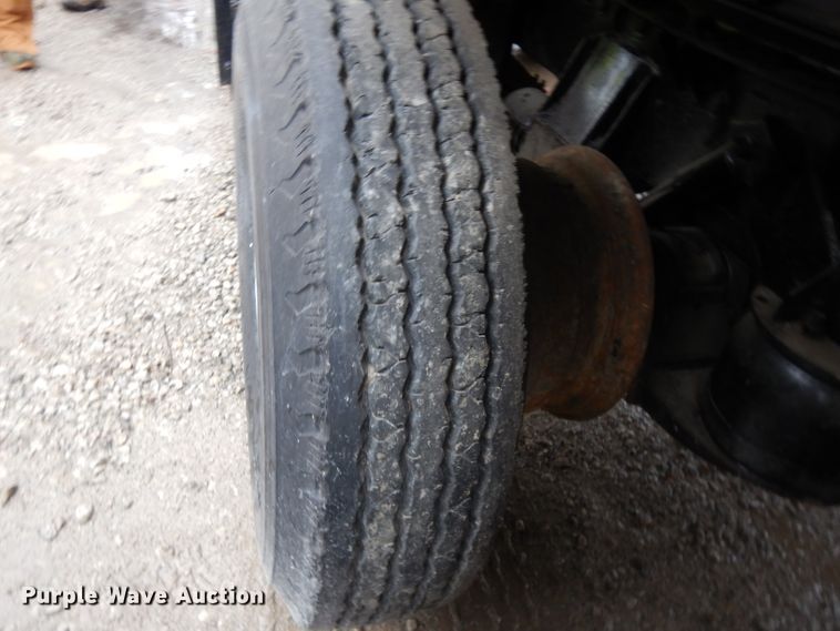 image for item DL2612 1982 Ford LT9000  dump truck