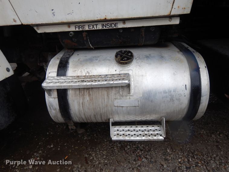 image for item DL2612 1982 Ford LT9000  dump truck