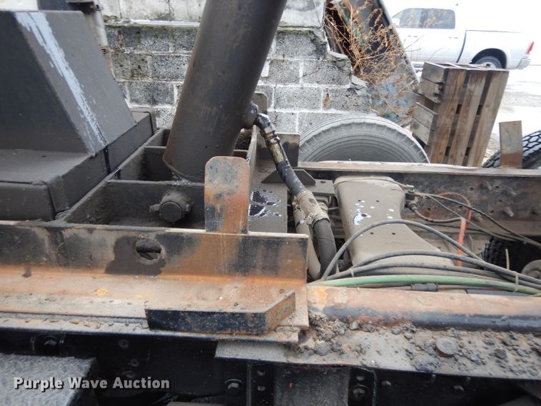 image for item DL2612 1982 Ford LT9000  dump truck