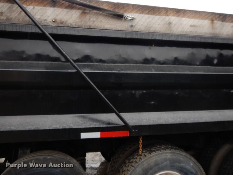 image for item DL2612 1982 Ford LT9000  dump truck