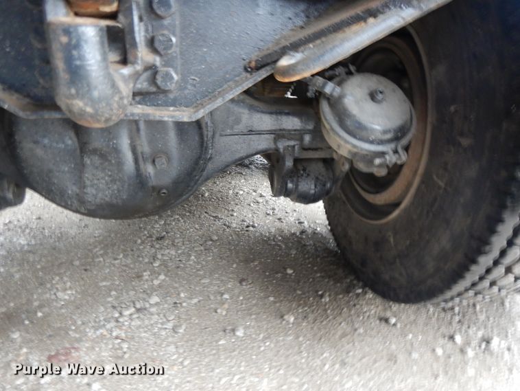 image for item DL2612 1982 Ford LT9000  dump truck