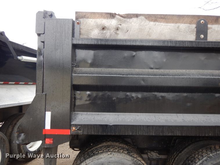 image for item DL2612 1982 Ford LT9000  dump truck