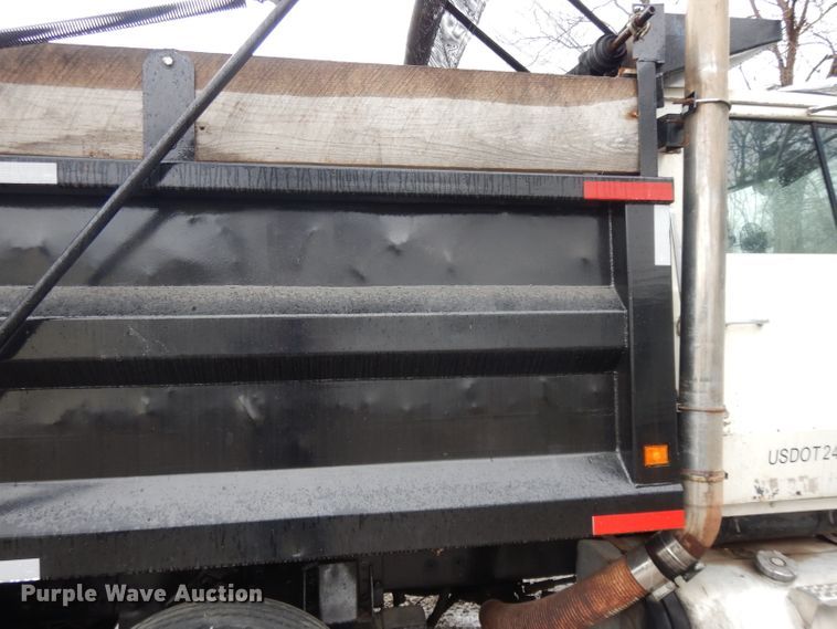 image for item DL2612 1982 Ford LT9000  dump truck