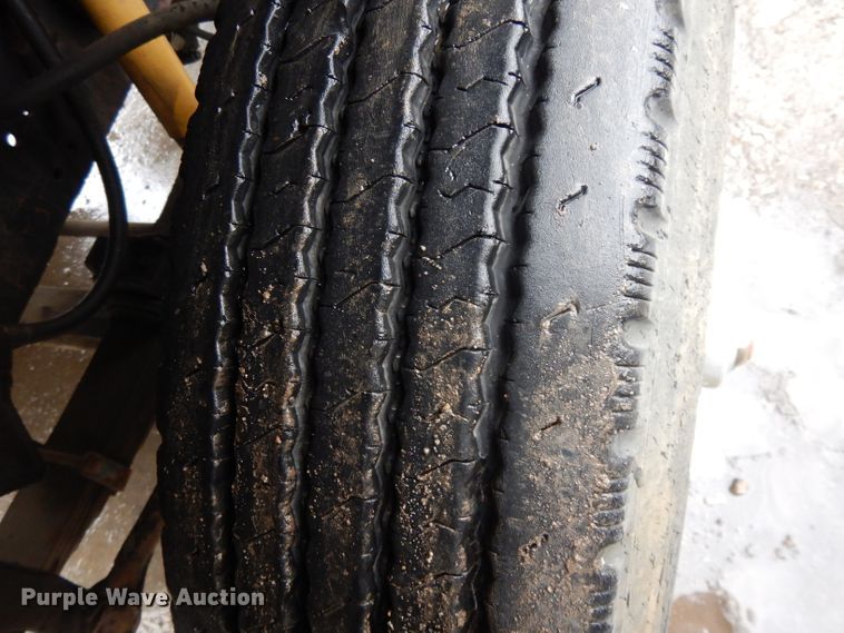 image for item DL2612 1982 Ford LT9000  dump truck