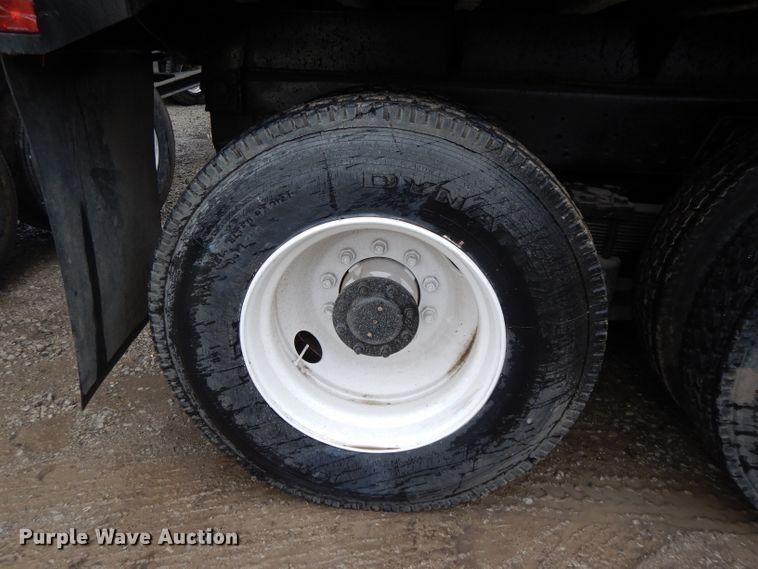 image for item DL2612 1982 Ford LT9000  dump truck