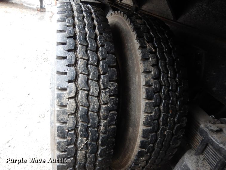 image for item DL2612 1982 Ford LT9000  dump truck