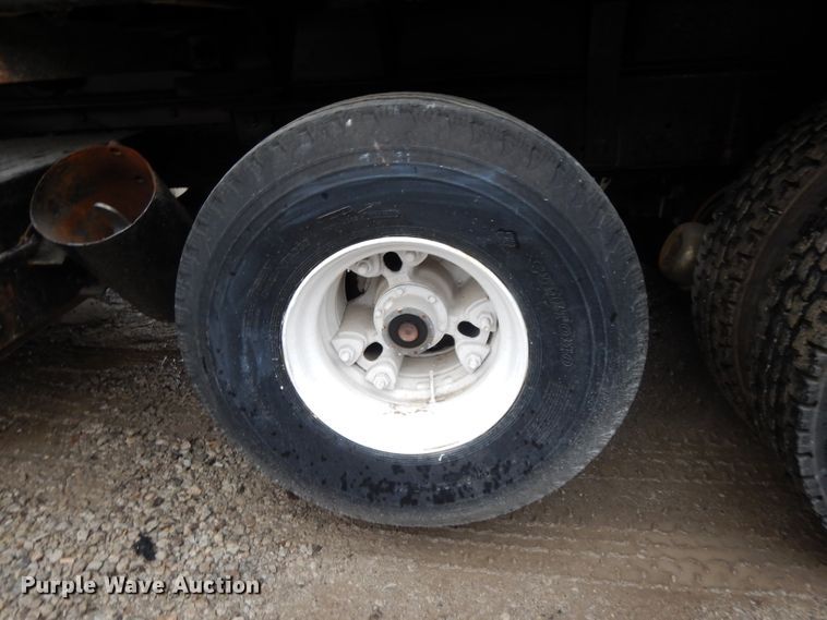 image for item DL2612 1982 Ford LT9000  dump truck