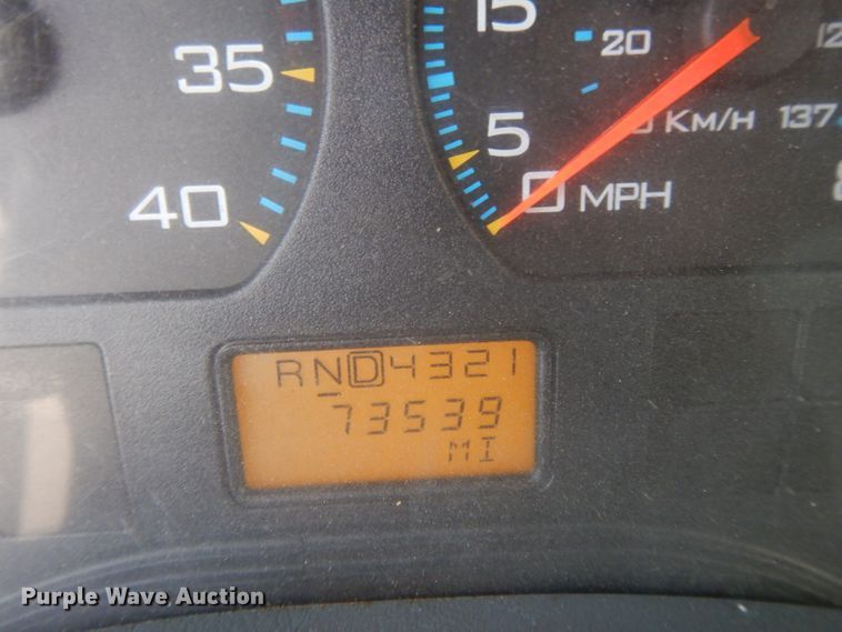 image for item DL2636 2005 International 7300  dump truck