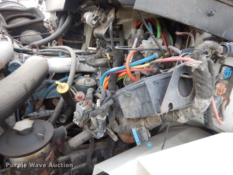 image for item DL2636 2005 International 7300  dump truck