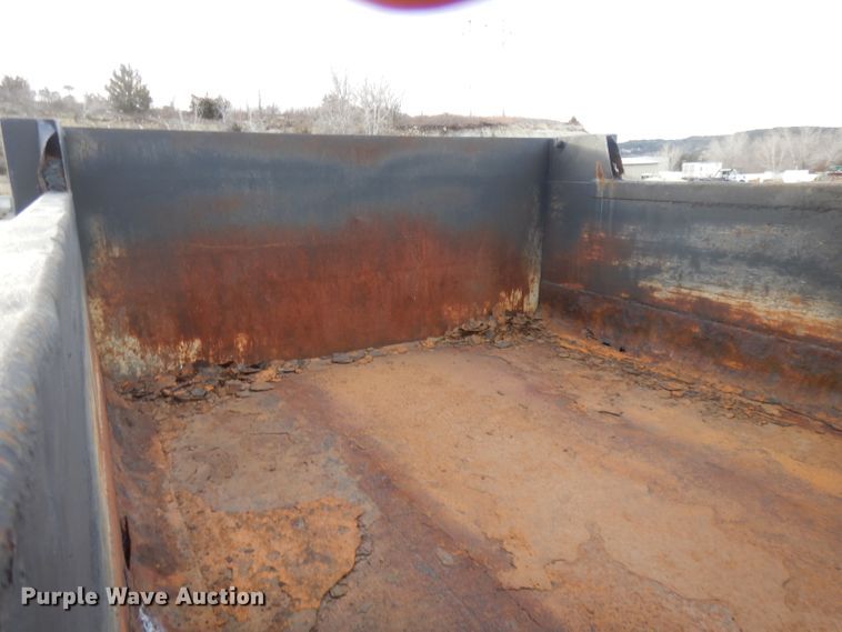 image for item DL2636 2005 International 7300  dump truck