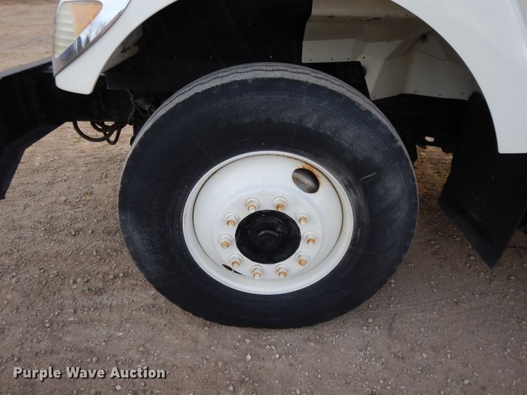 image for item DL2636 2005 International 7300  dump truck