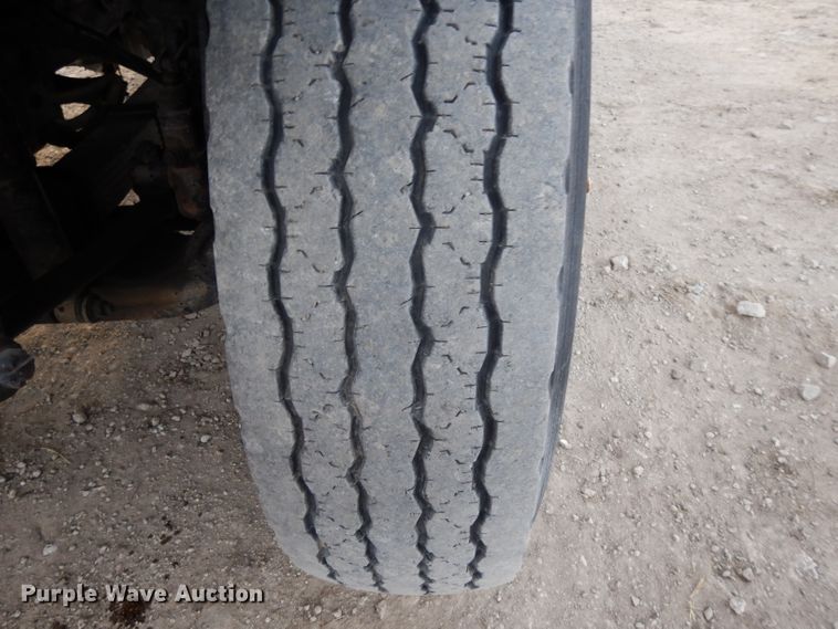 image for item DL2636 2005 International 7300  dump truck