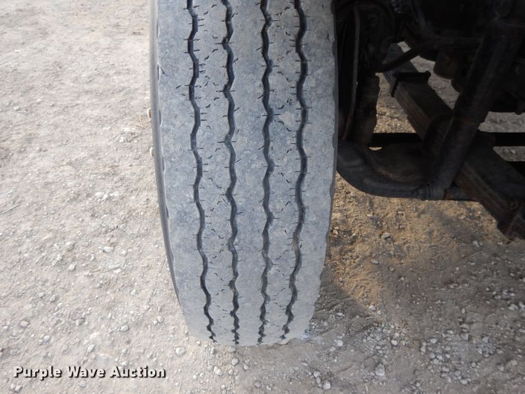 image for item DL2636 2005 International 7300  dump truck