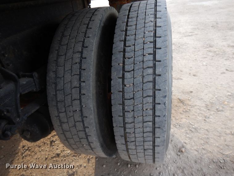 image for item DL2636 2005 International 7300  dump truck