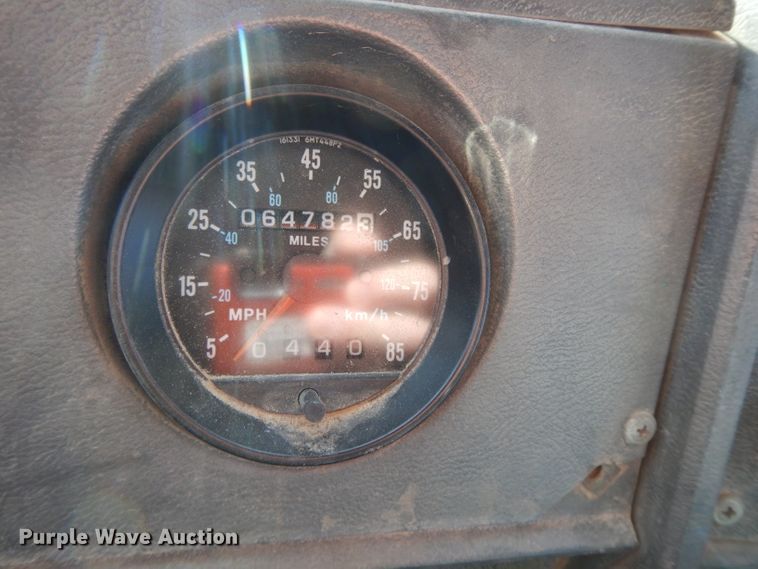 image for item DL2637 1995 Mack DM600  roll-off container truck