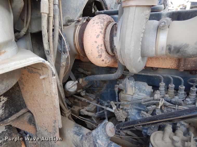 image for item DL2637 1995 Mack DM600  roll-off container truck