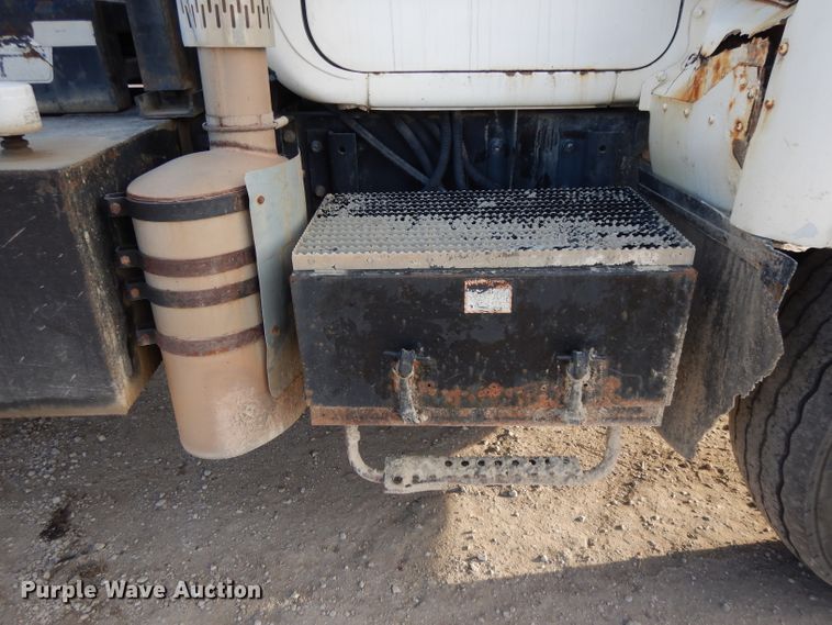 image for item DL2637 1995 Mack DM600  roll-off container truck