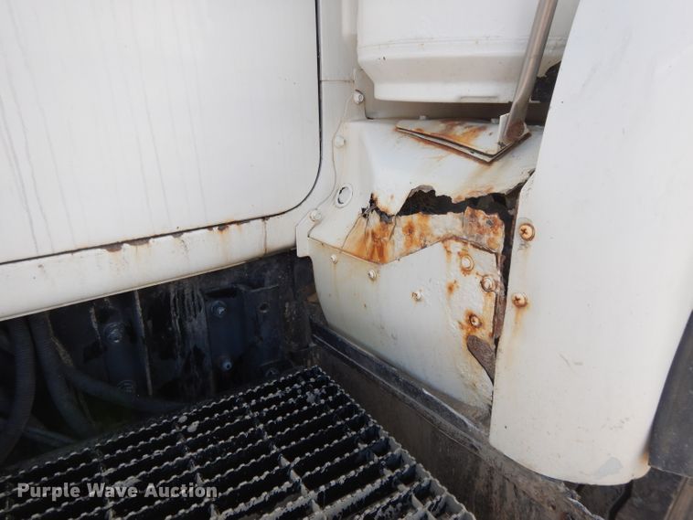 image for item DL2637 1995 Mack DM600  roll-off container truck