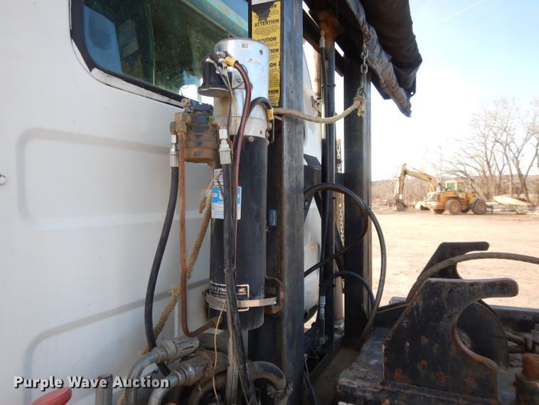 image for item DL2637 1995 Mack DM600  roll-off container truck