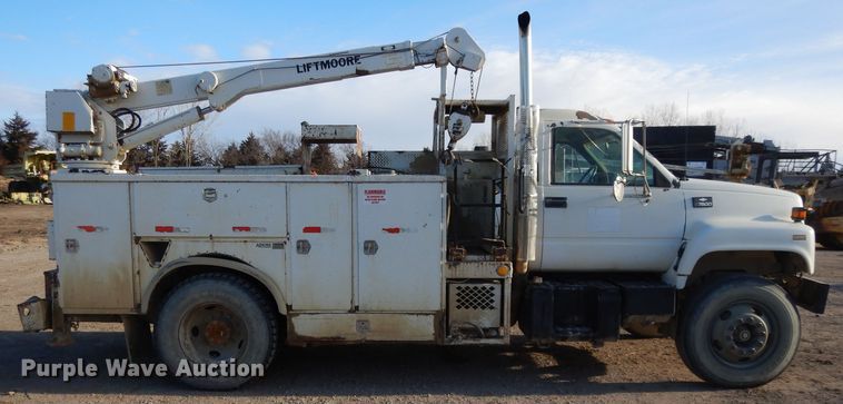 image for item DL2638 1997 Chevrolet C7500  utility / service truck