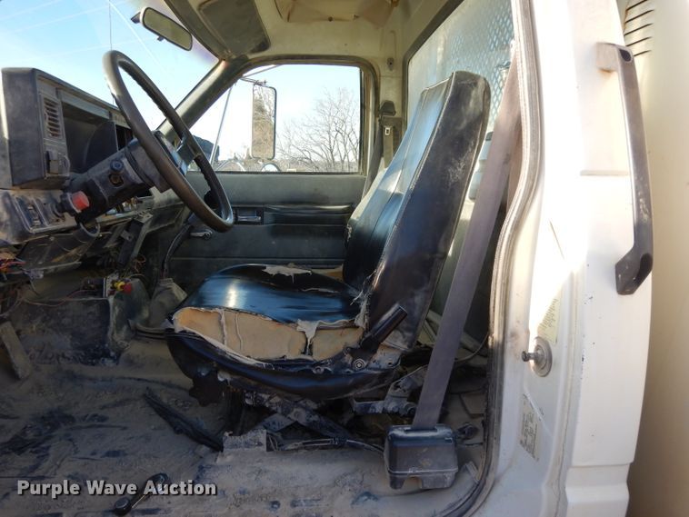 image for item DL2638 1997 Chevrolet C7500  utility / service truck